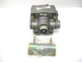 3835203c92 Bendix New International K045413 Atr-6 Traction Relay Valve