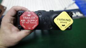 5006349 Bendix Air Brake Valve Dash Controls