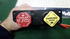 5018673 Bendix Trailer Brake Dash Controls
