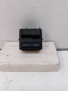 86515222 Chevrolet Truck 19-24 Silverado 2500 Towing Dash Slide Control