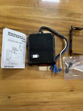 Cme-t11477 Curt Manufacturing Trailer Electronic Brake Control Triflex With Instructions
