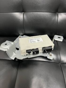 Fl3t-19h517-bb Ford 19-22 Ranger Trailer Brake Control Module With Bracket Oem