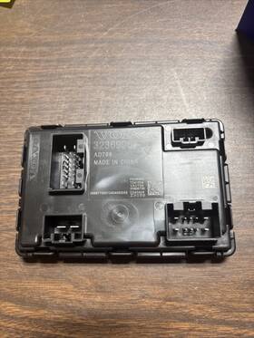 32369968 Volvo Trailer Control Module C40 Xc40 Bb149